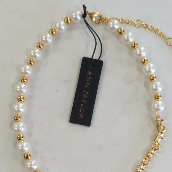 Ann Taylor Gold with Crystals and White Pearl Mixed Chain Necklace - Picture 4 of 8